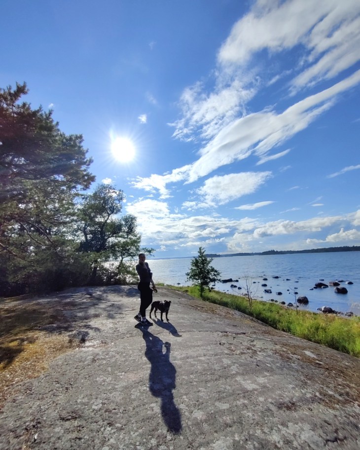 Ihana auringonpaiste Gåsgrundetin kallioilla