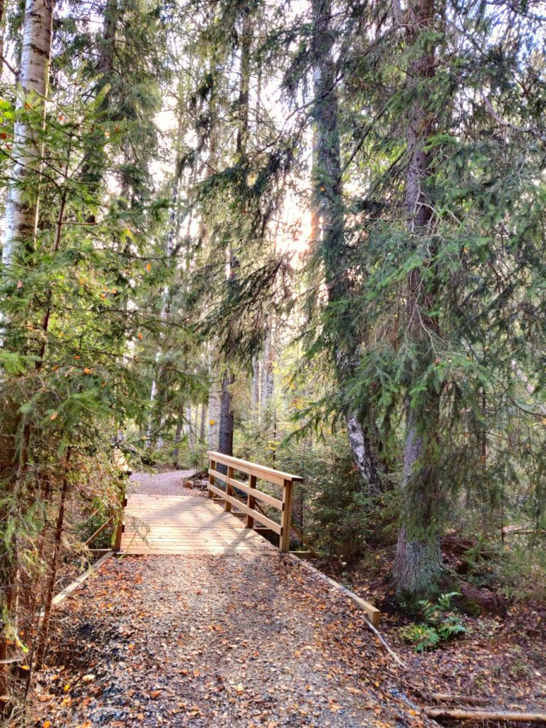 Peukaloisen polku kohti Kaksvetistä