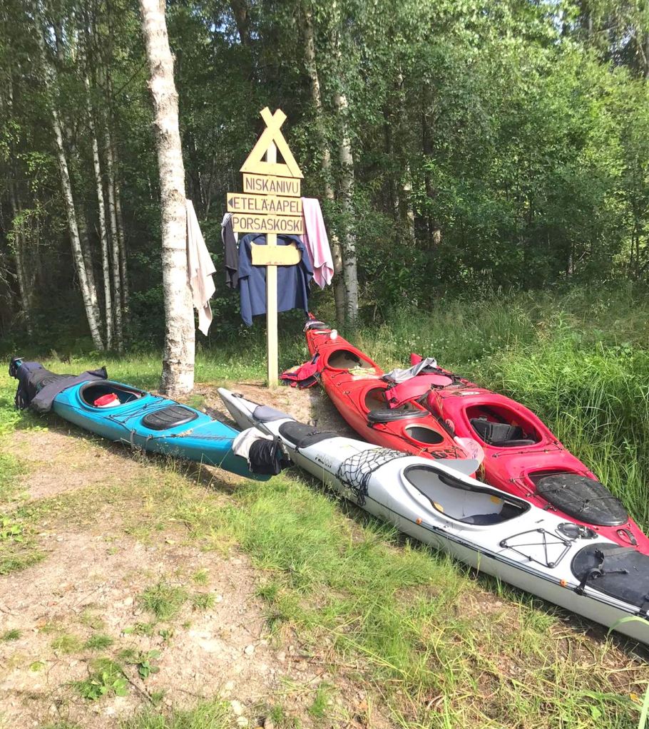 Niskanivun rantautumispaikan kyltti