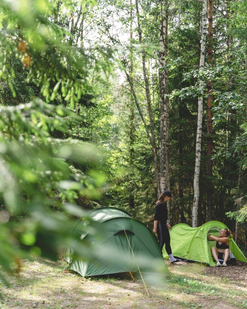 Niskanivun leirimme ja kaksi telttaa