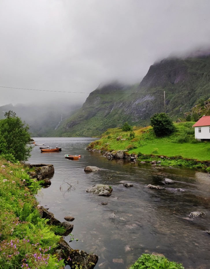 Söpöt pienet kalastusveneet Å:lla