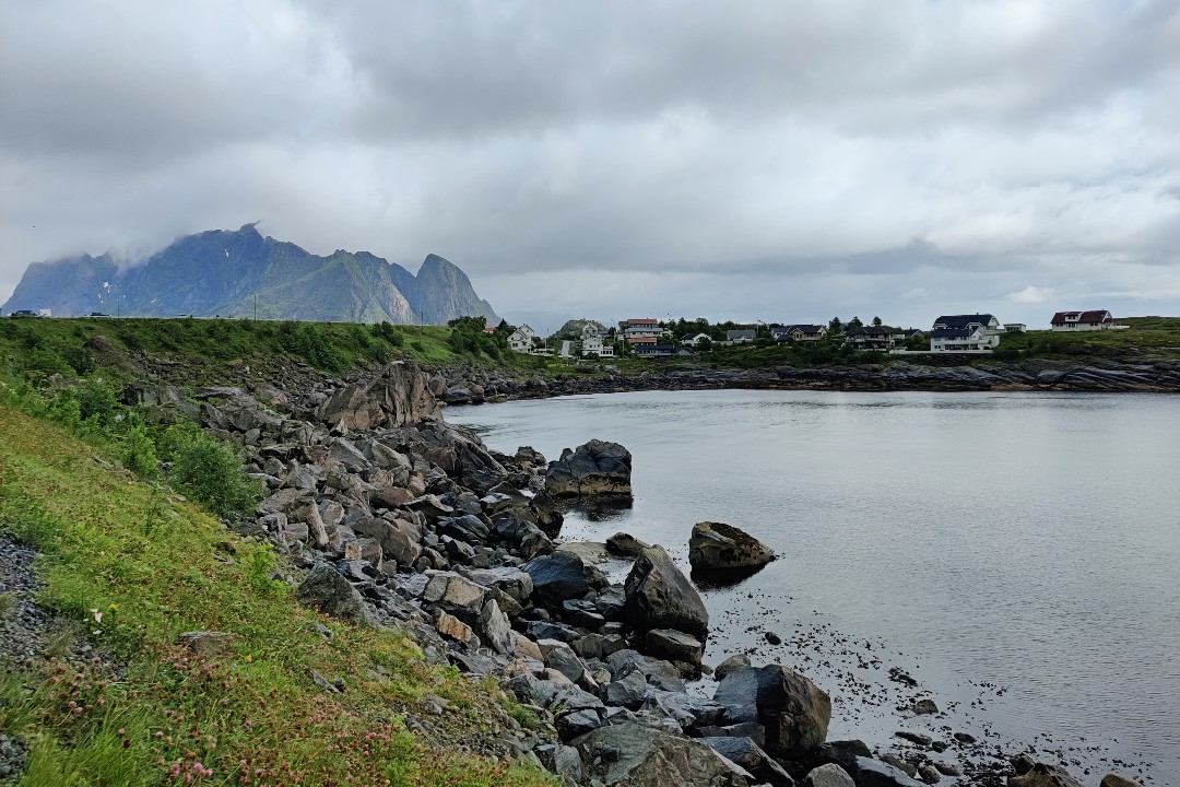 Reinebringenin alkureitin näkymiä kohti portaiden alkupaikkaa