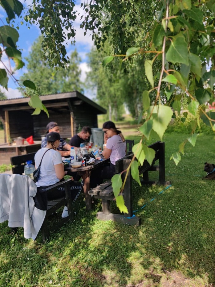 Nybyn brofältet lounaspaikka