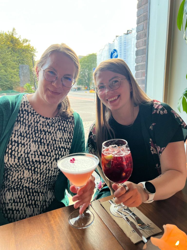 Vuosi 2023 reissuina: Pyhä, Vuokatti, Espanja, Viro, Ahvenanmaa, mökkeilyt, retket ja kirjoitusretriitit.